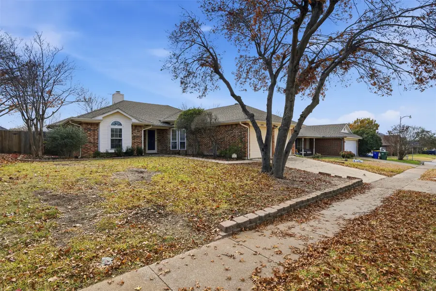 6004 Sundown Drive, Watauga, TX 76148 - Image #2