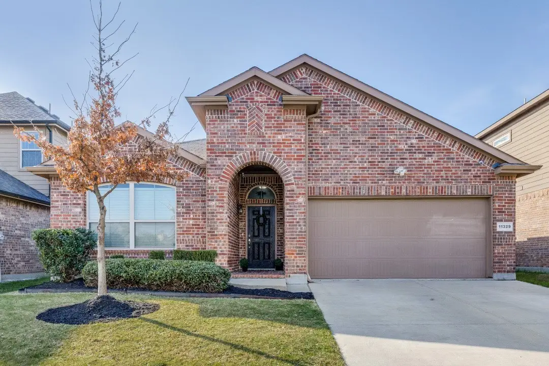 11329 Golden Ridge Lane, Fort Worth, TX 76052 - Image #1