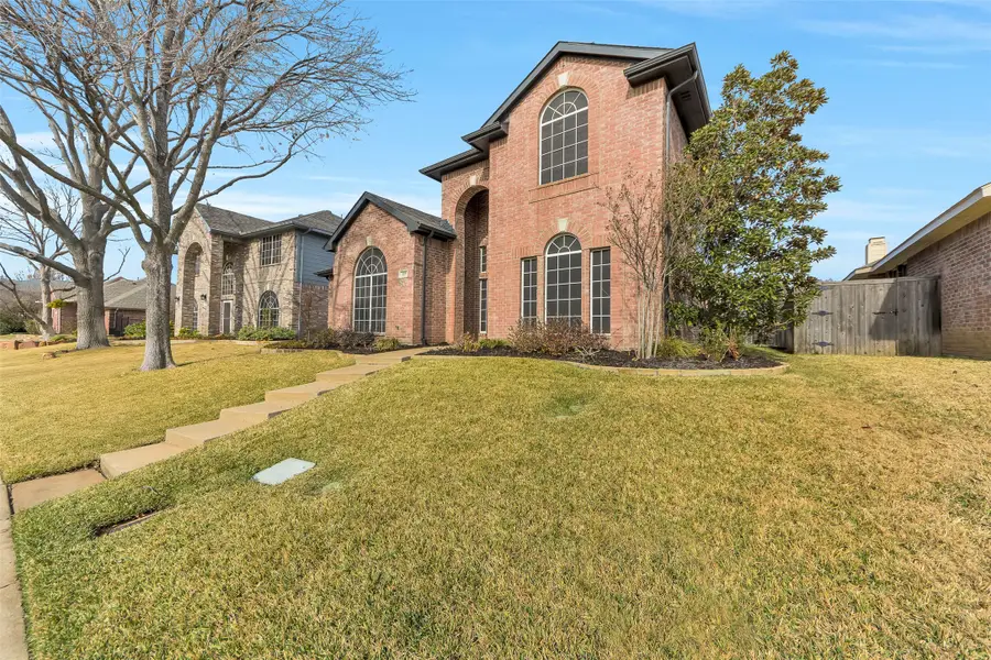 857 Summit Pointe, Lewisville, TX 75077 - Image #3