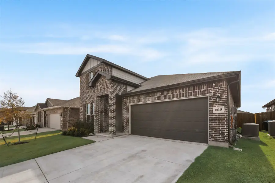 10945 Texanum Trail, Fort Worth, TX 76108 - Image #2