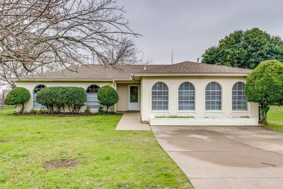 213 Rolling Hills Drive, Aledo, TX 76008 - Image #1