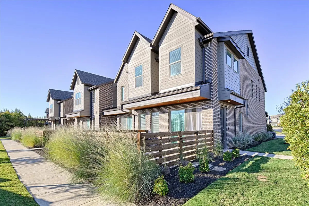 7310 Concha Drive, Grand Prairie, TX 75054 - Image #1