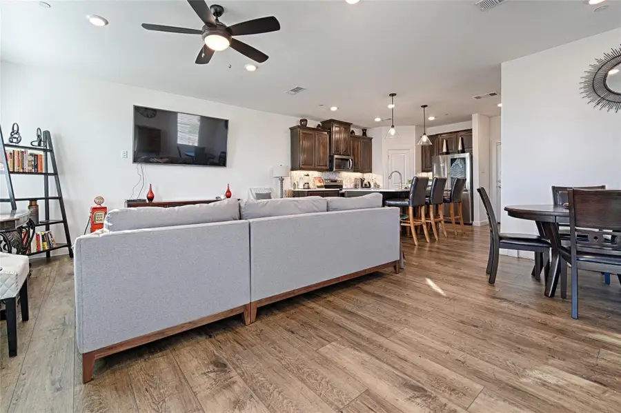 7310 Concha Drive, Grand Prairie, TX 75054 - Image #3