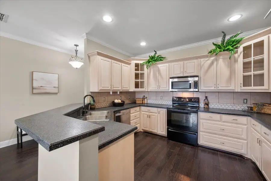 603 W 6th Avenue #203, Corsicana, TX 75110 - Image #3