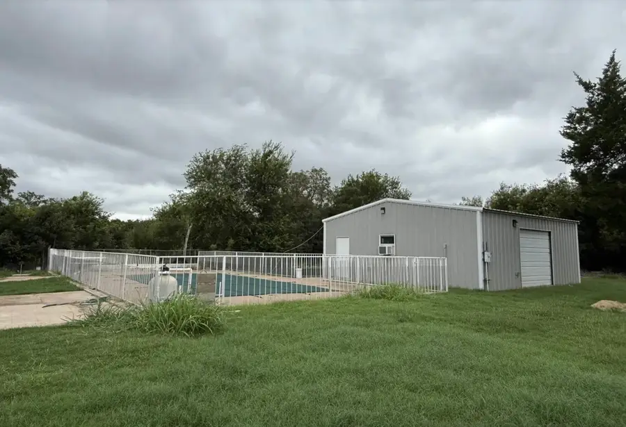 1038 City View Drive, Wichita Falls, TX 76306 - Image #2