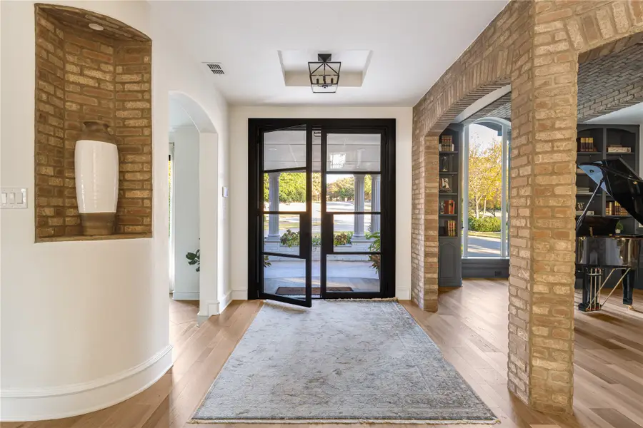 2813 Katherine Court, Dalworthington Gardens, TX 76016 - Image #3