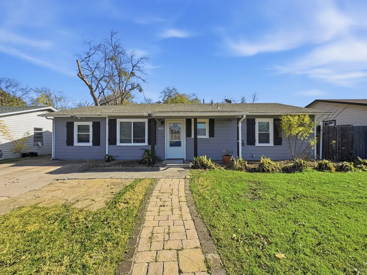 602 N Ector Drive, Euless, TX 76039 - Image #1