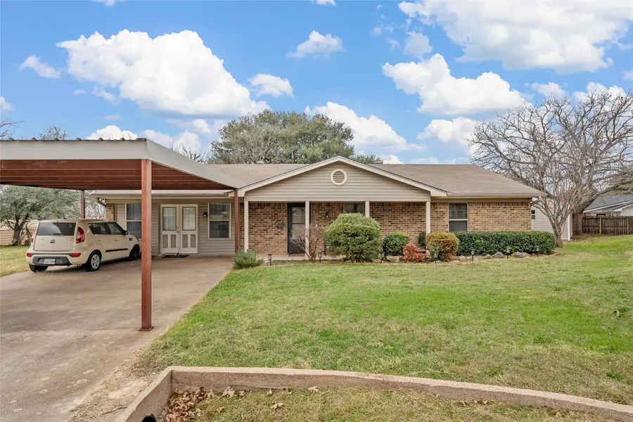 112 David Reese Drive, Lorena, TX 76655 - Image #2