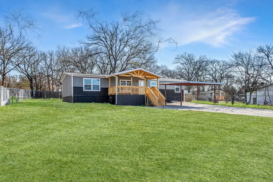 2013 Spring Court, Azle, TX 76020 - Image #2