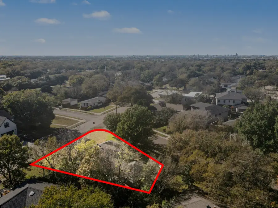 9734 Mixon Drive, Dallas, TX 75220 - Image #2