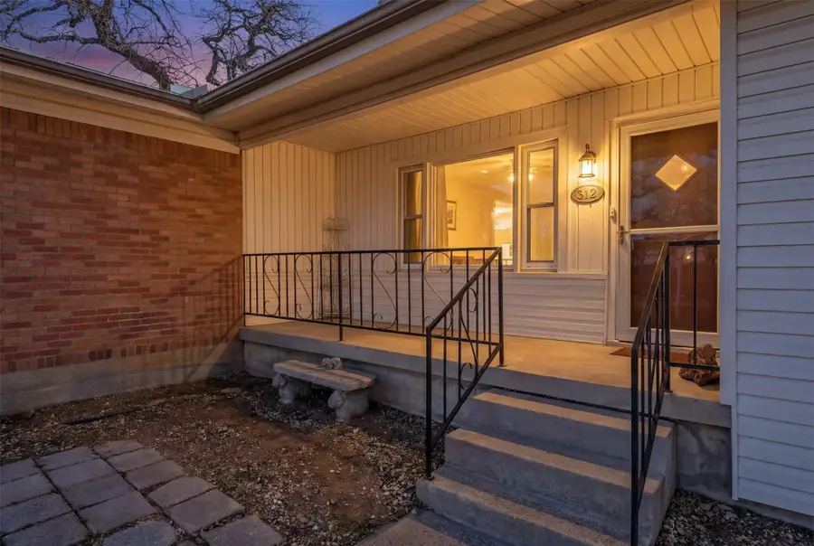 312 E Ellen Avenue, Hurst, TX 76053 - #3