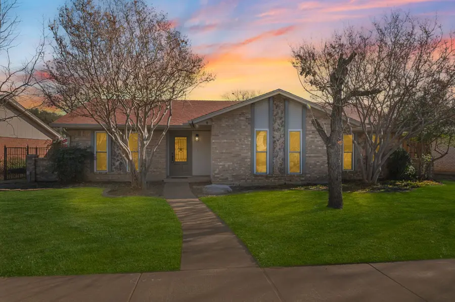 4 Robins Nest Drive, Hickory Creek, TX 75065 - Image #2