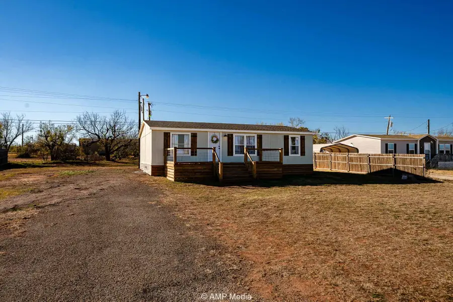 1125 Market Street, Tye, TX 79563 - Image #3