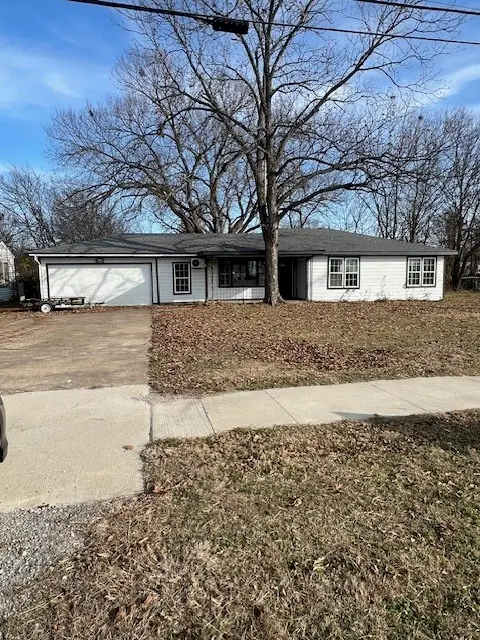 718 N Union Street, Whitesboro, TX 76273 - Image #1