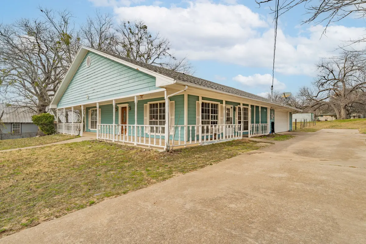 301 E 2nd Street, Weatherford, TX 76086 - Image #1