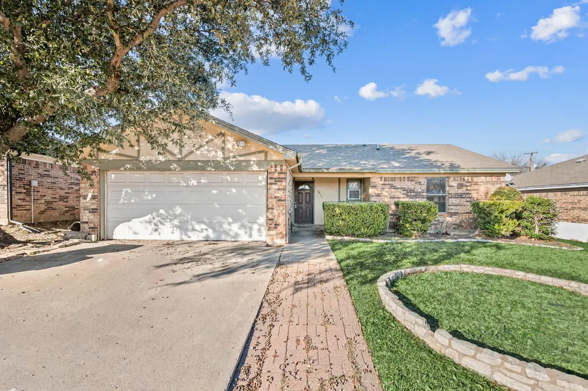 6413 High Lawn Terrace, Watauga, TX 76148 - Image #1