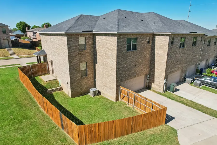 1970 Timber Oaks Drive, Garland, TX 75040 - Image #3