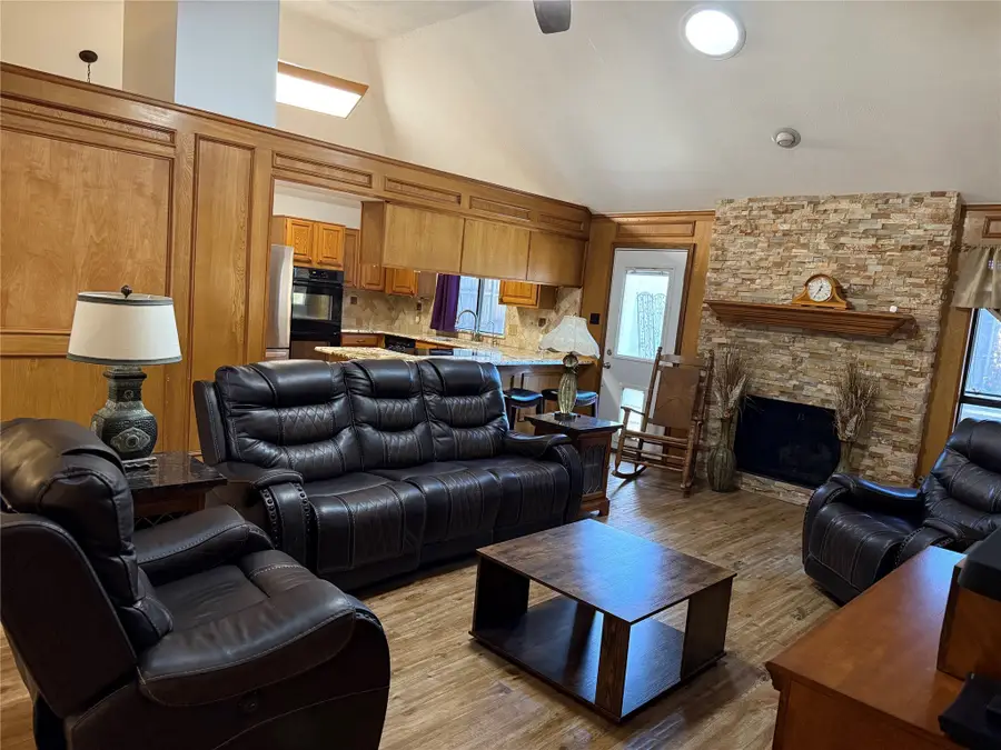 4150 Cedar Drive, Grapevine, TX 76051 - Image #3