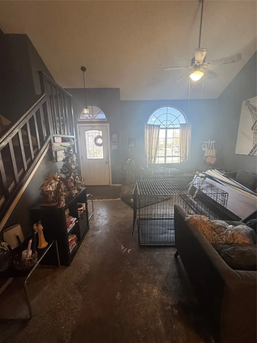 6703 Olivewood Drive, Arlington, TX 76001 - Image #2