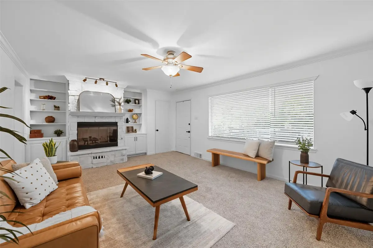 1310 W Cedar Street, Arlington, TX 76012 - #1