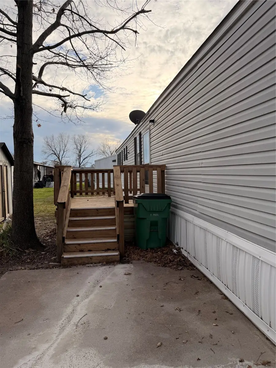 2390 W Moore Ave L14, Terrell, TX 75160 - Image #2