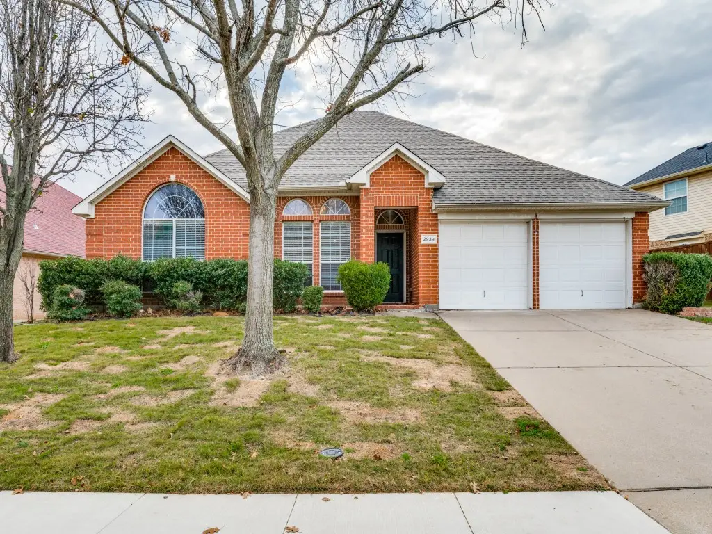 2939 Alyson Way, Grand Prairie, TX 75052 - Image #1
