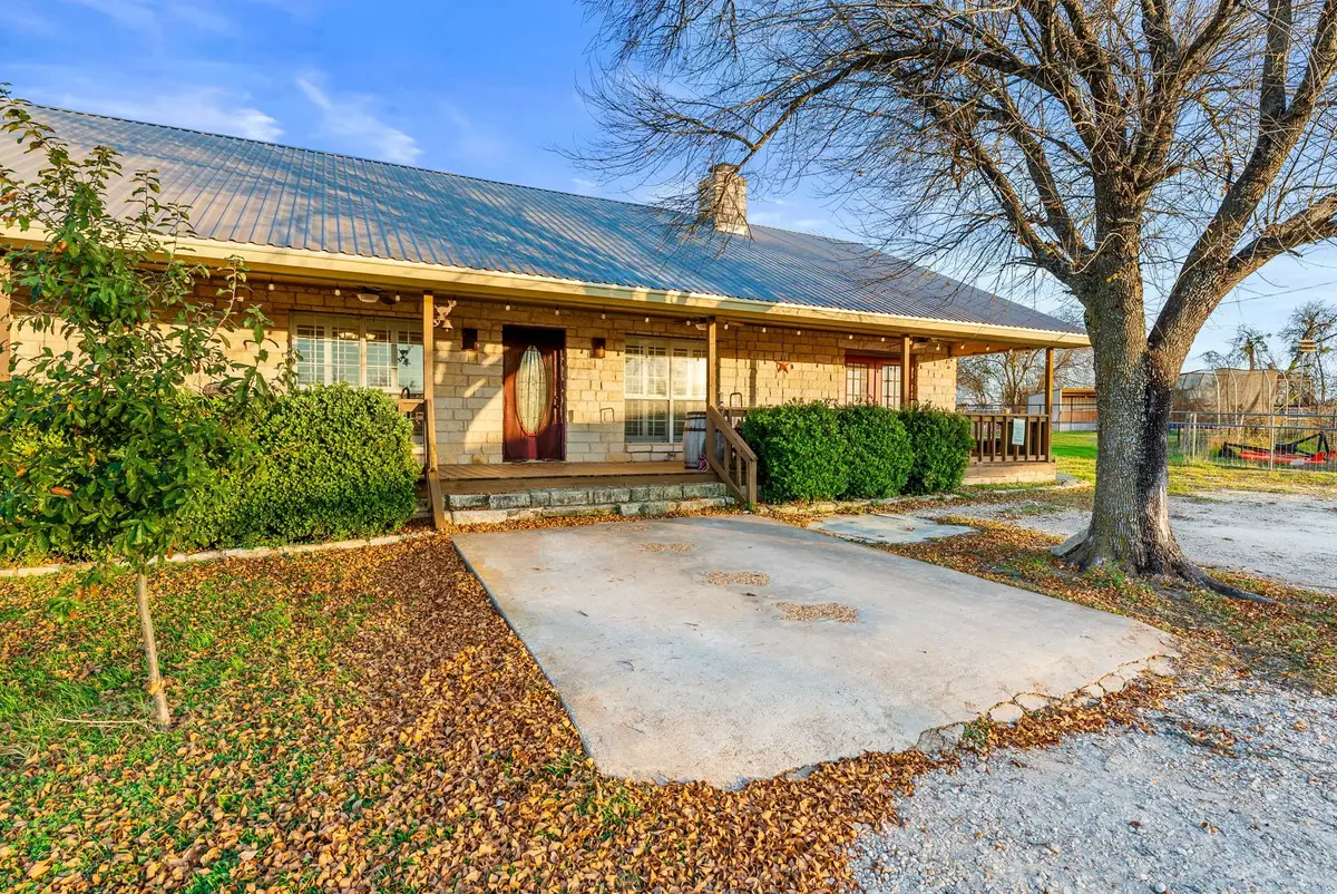 2700 Auction Barn, Belton, TX 76513 - #1