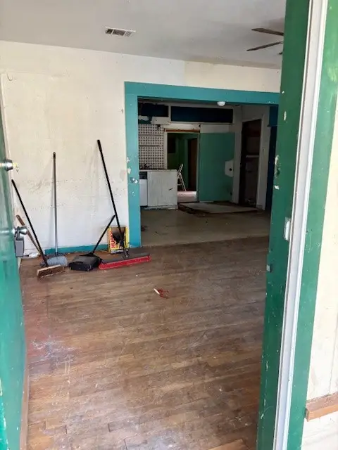 4005 Oscar Avenue, Fort Worth, TX 76106 - Image #3