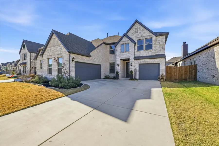 222 Lakewood Lane, Ponder, TX 76259 - Image #2