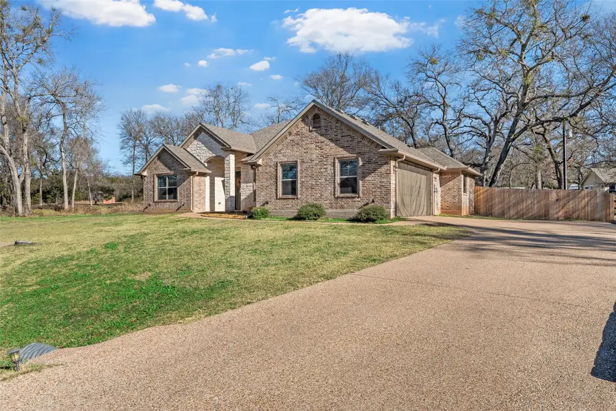 106 Quail Creek, Waco, TX 76705 - Image #2