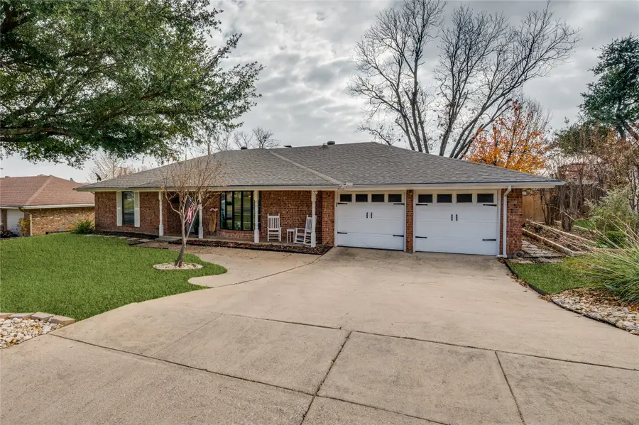 8013 Carrick Street, Benbrook, TX 76116 - Image #3