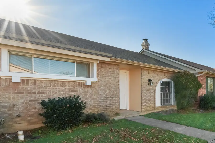 80 E Mountain Creek Drive #19, Grand Prairie, TX 75052 - Image #2