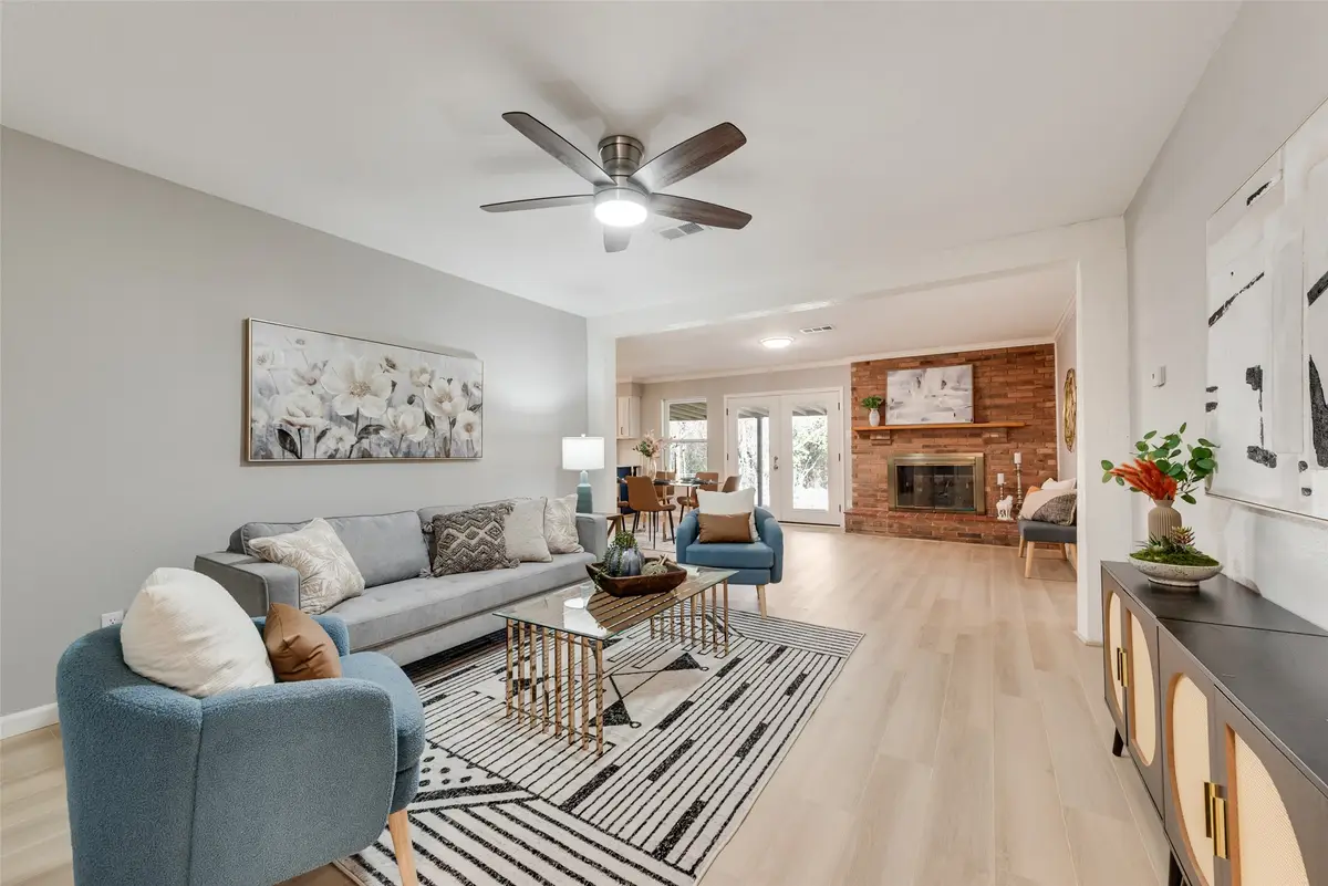 1910 Wildwood Drive, Grand Prairie, TX 75050 - Image #1