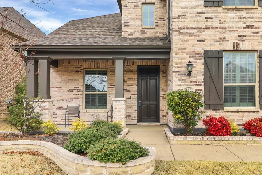 813 Glen Crossing Drive, Celina, TX 75009 - Image #3