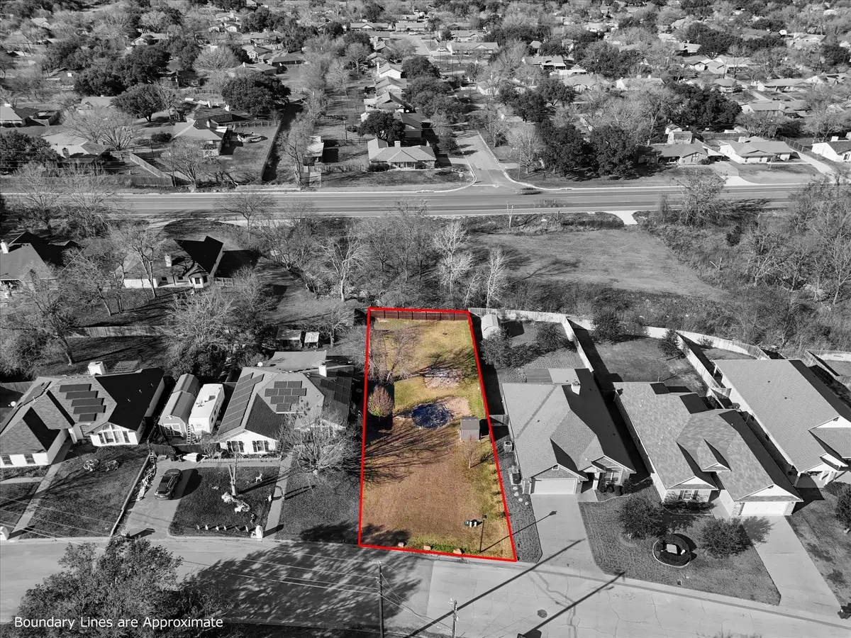 324 Hedrick Drive, Hewitt, TX 76643 - Image #1