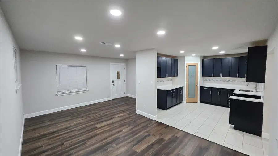 2502 Helmet Street, Irving, TX 75060 - Image #3