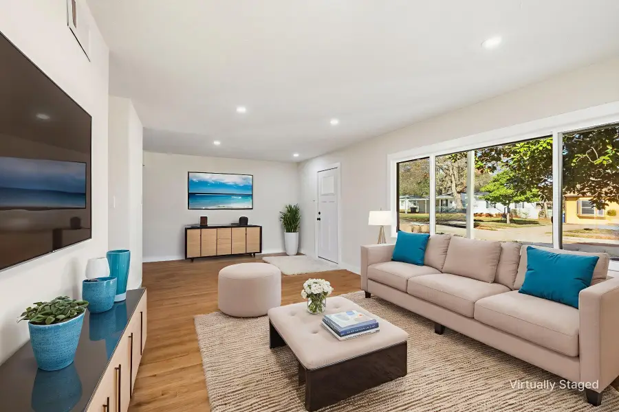 801 Woodleigh Drive, McKinney, TX 75069 - Image #3