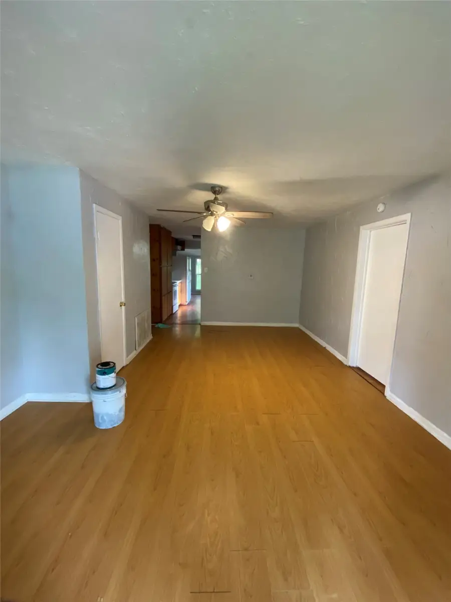 810 W Day Street, Denison, TX 75020 - Image #3