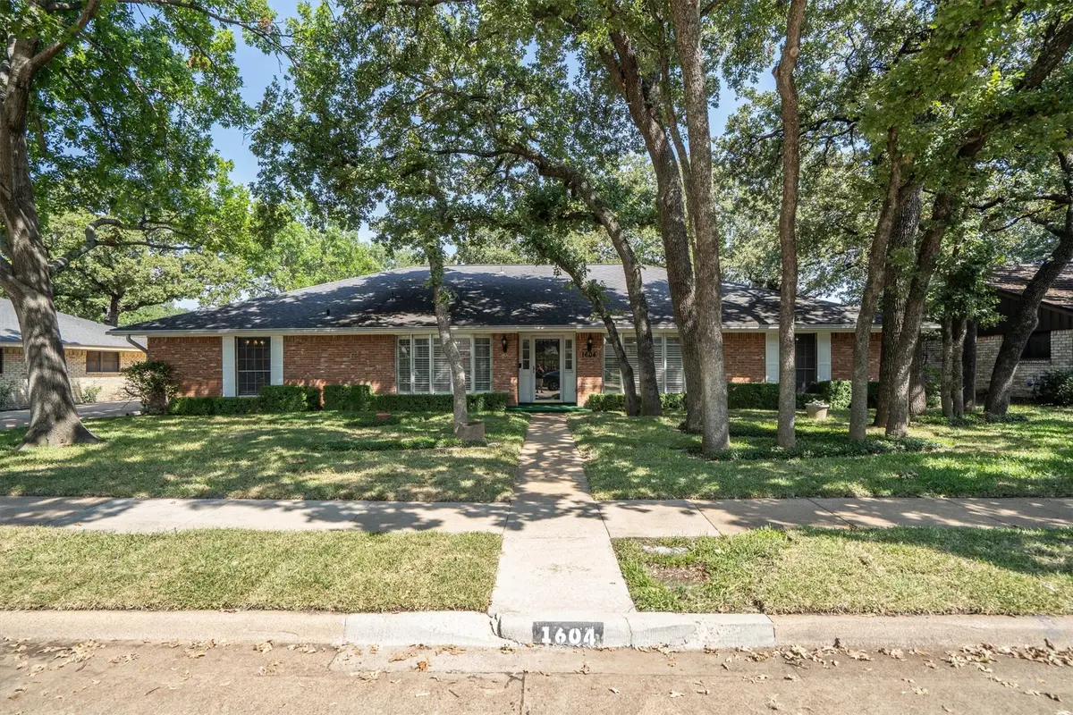 1604 Oak Meadow Drive, Irving, TX 75061 - Image #1