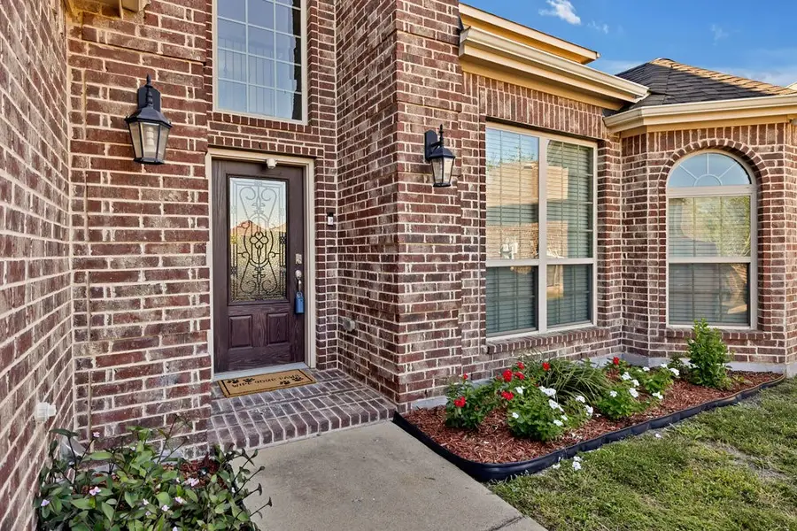 4818 Clamdigger Way, Garland, TX 75043 - Image #2