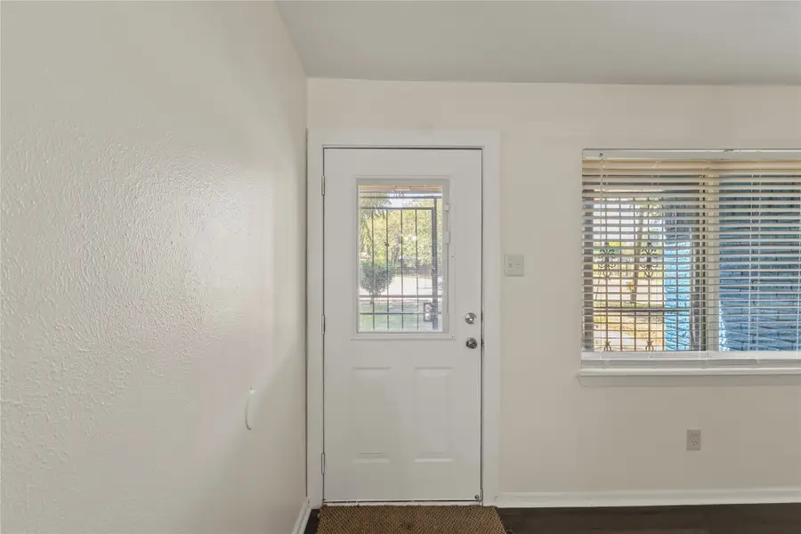 7904 Silverdale Drive, Dallas, TX 75232 - Image #2