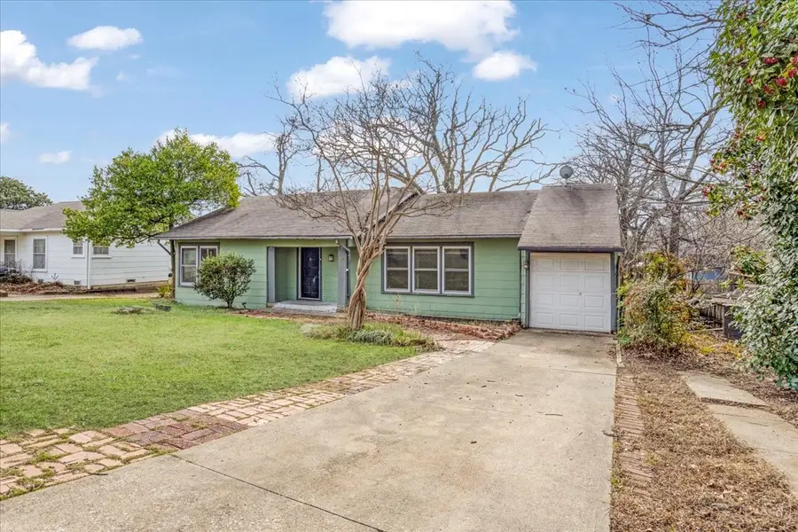 1528 W Day Street, Denison, TX 75020 - Image #2