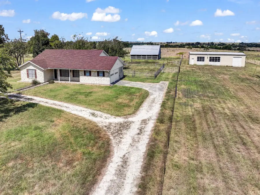 5108 Woodard Avenue, Cleburne, TX 76033 - #2