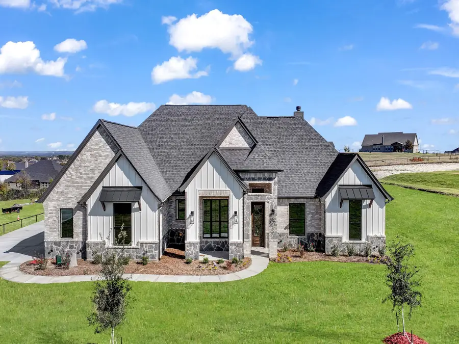 143 Oak Meadow Lane, Weatherford, TX 76085 - Image #2