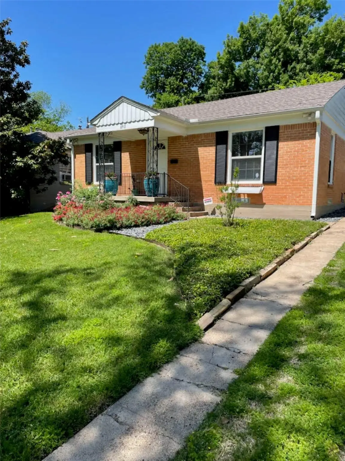 6911 E Grand Avenue, Dallas, TX 75223 - Image #1