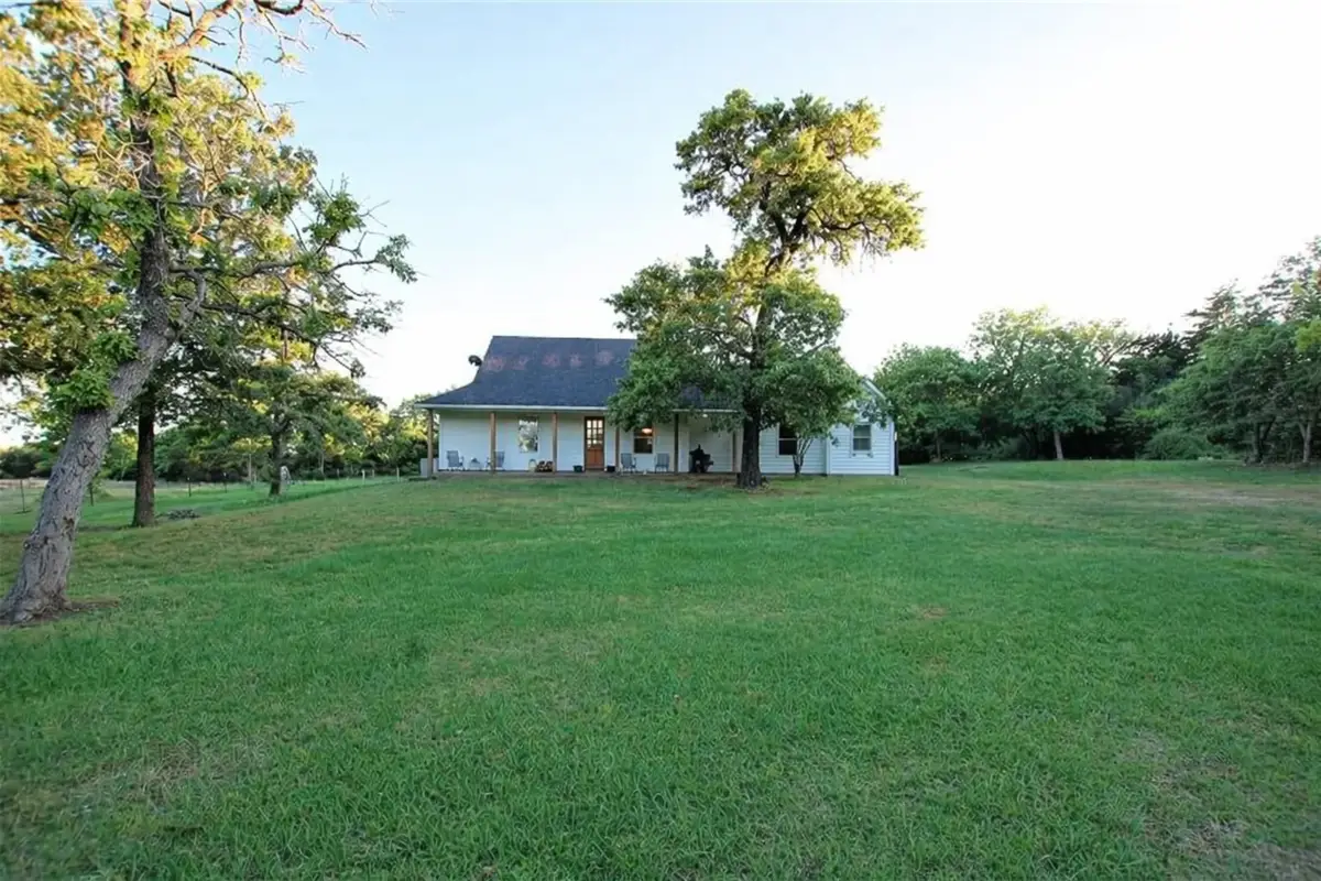 1032 Private Road 7039, Lexington, TX 78947 - Image #1