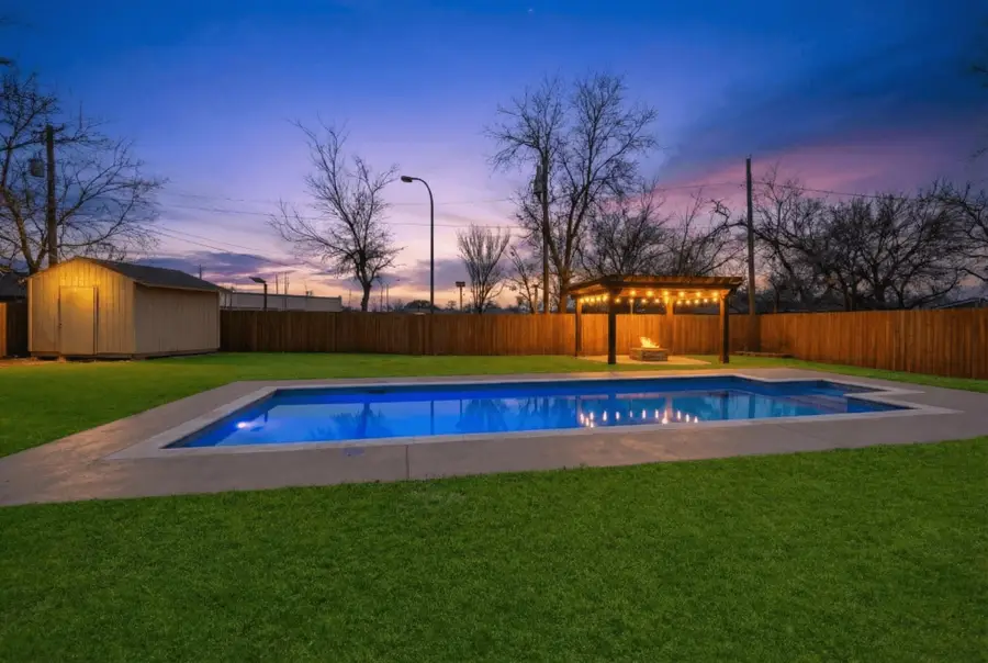 1606 Arlington Drive, Irving, TX 75061 - Image #2