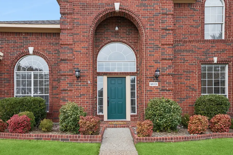 9513 Tiger Drive, Plano, TX 75025 - Image #3