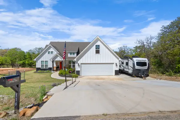 116 Lindsey Lane, Runaway Bay, TX 76426