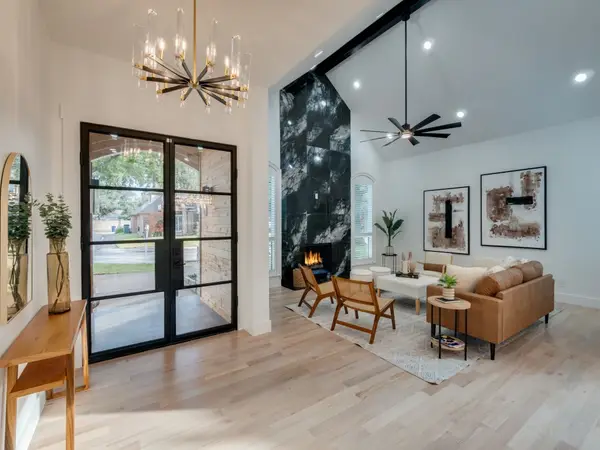 4336 Hollow Oak Drive, Dallas, TX 75287